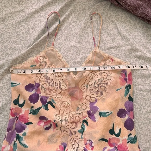 Vintage Victoria’s Secret gold tag peach Floral Lace Slip Dress - Picture 7 of 8